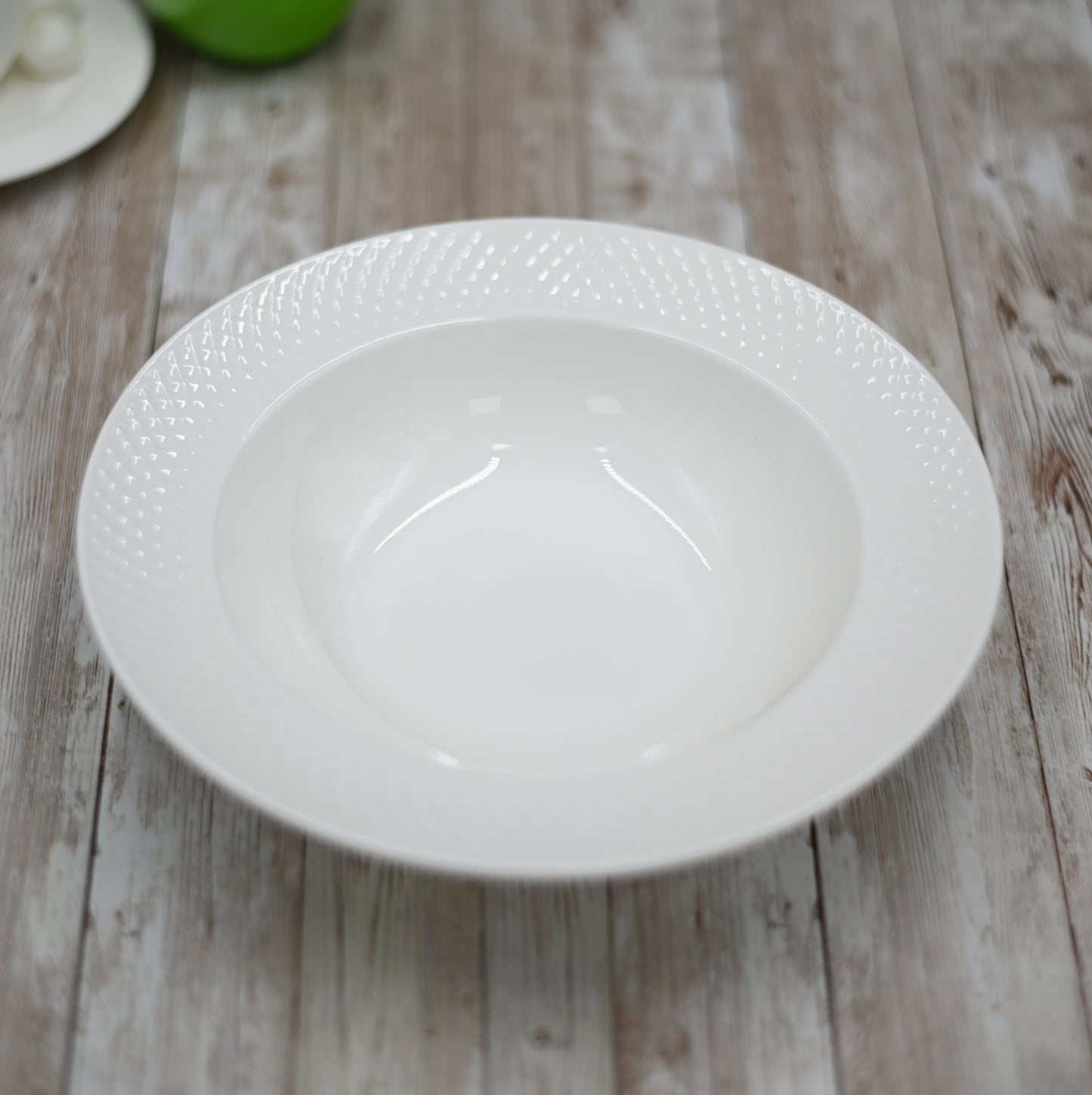 Wilmax Fine Julia Premium Dinnerware Set for 6 with 10" Charger Plates