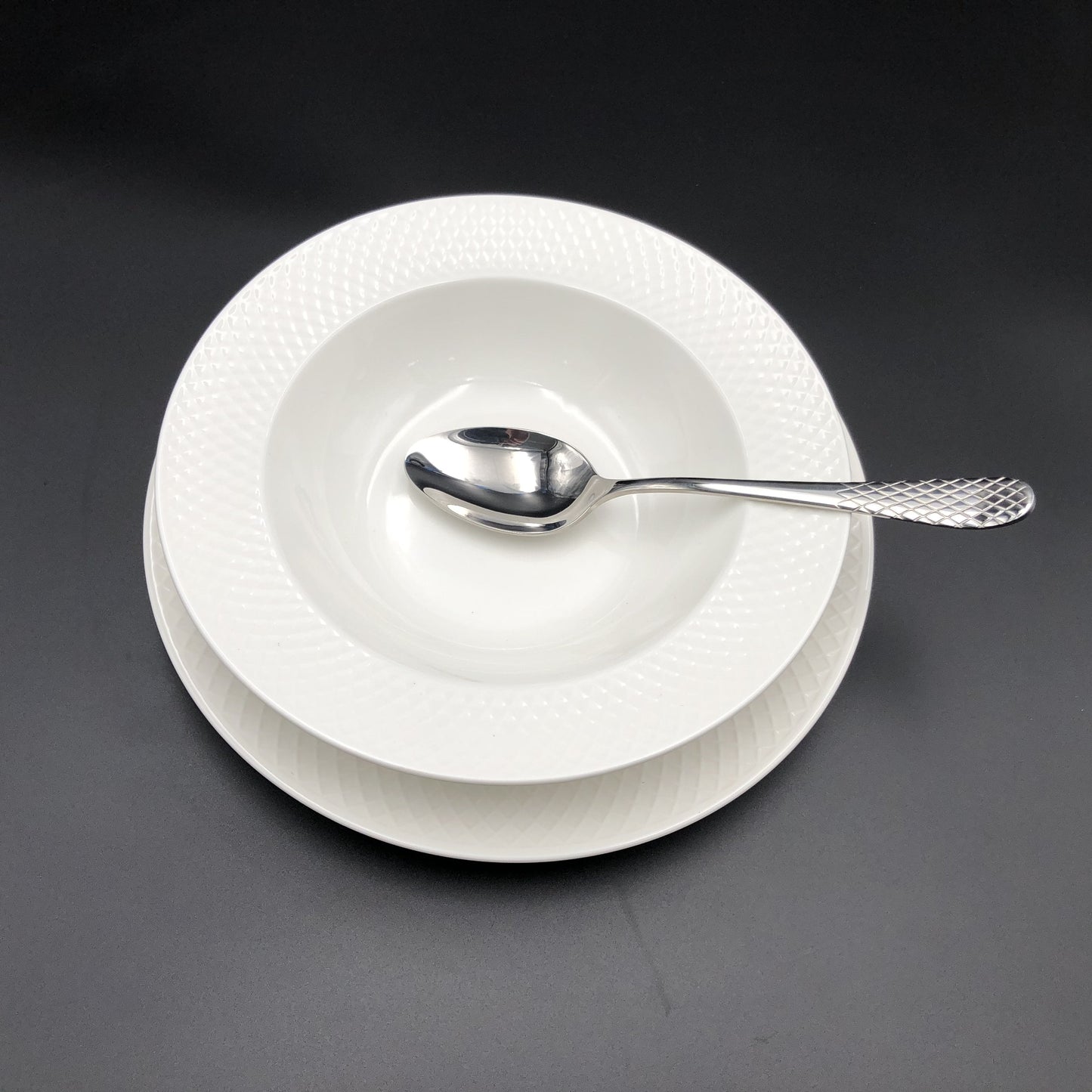 Wilmax Fine Julia Premium Dinnerware Set for 6 with 10" Charger Plates